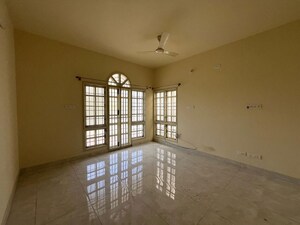 Room in 4 BHK Independent House at Hsr Layout – for Rent