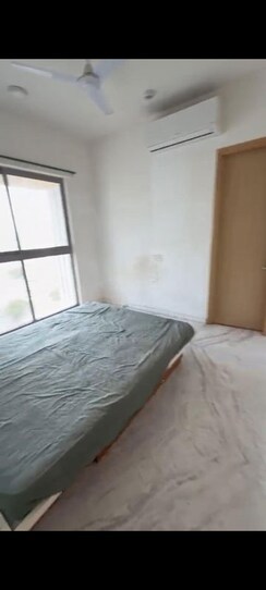 2 BHK Apartment For Rent in Lodha Bel Air