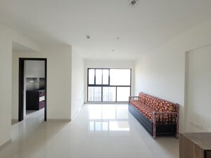 Room in 2 BHK Apartment at Lodha Splendora, Ghodbunder Road – for Rent