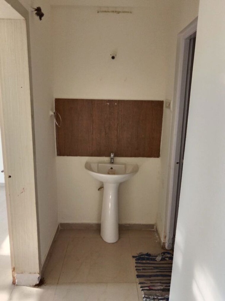 Bathroom, sukhwani-glory 2 Bedroom 850 Sq.Ft. Apartment In Dapodi Pune 10559769