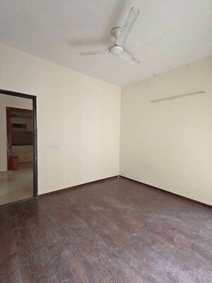 Room in 2 BHK Apartment at Trident Embassy, Sector 1 Greater Noida – for Sale
