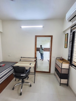 Team Area in 3 BHK Apartment at Sanjay Selenite, Baner – for Rent
