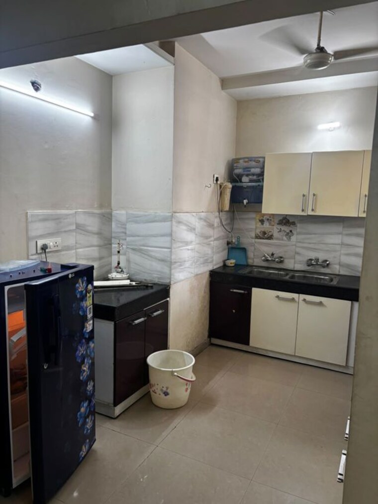 Kitchen, vip road 3 Bedroom 1790 Sq.Ft. Apartment In Vip Road Zirakpur 10559768