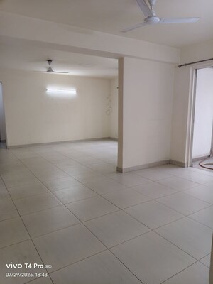 Room in 4 BHK Apartment at Lotus Panache, Sector 110 – for Rent