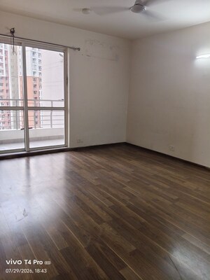 Room in 4 BHK Apartment at Lotus Panache, Sector 110 – for Rent