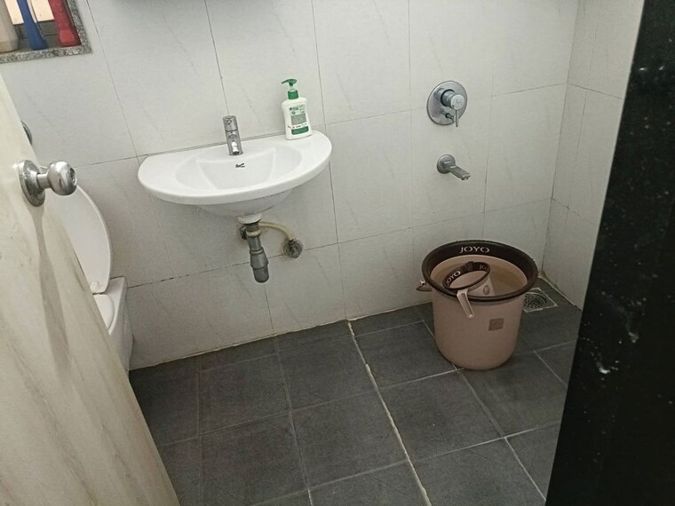Bathroom, lodha-palava-fresca 1 Bedroom 510 Sq.Ft. Apartment In Dombivli East Thane 10559792