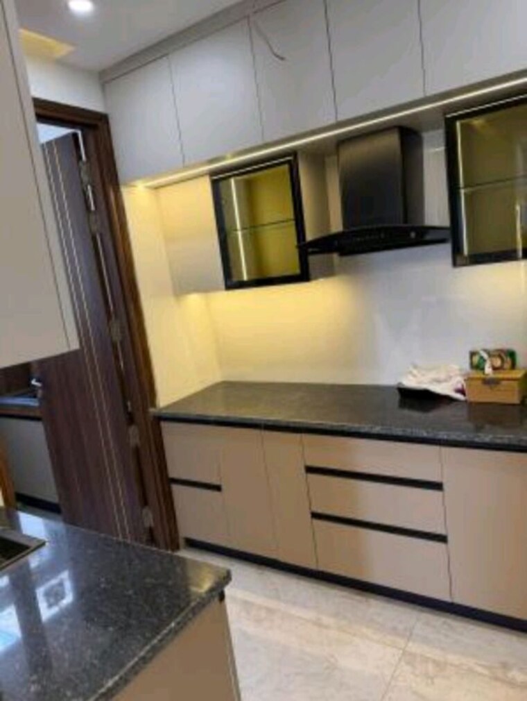 Kitchen, malwa-escon-primera 3 Bedroom 1800 Sq.Ft. Apartment In International Airport Road Zirakpur 10559809