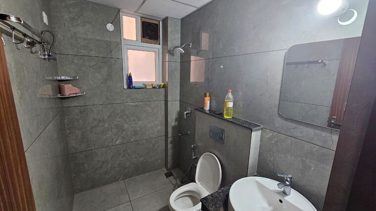Bathroom, allwin-el-spazia 3 Bedroom 1638 Sq.Ft. Apartment In Sanauli Zirakpur 10559845