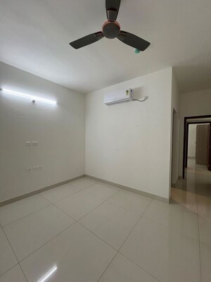 Room in 3 BHK Apartment at Prestige Tranquil, Kokapet – for Rent