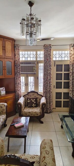 Living Room in 3 BHK Apartment at Sector 7 Dwarka – for Rent