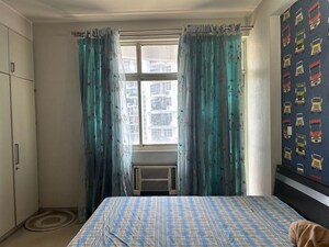 Bedroom in 3.5 BHK Apartment at Omaxe City – for Rent