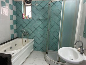Bathroom in 3.5 BHK Apartment at Omaxe City – for Rent