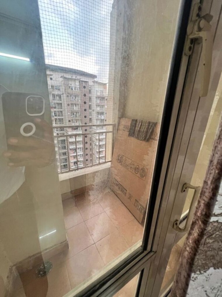 Bathroom, supertech-ecociti 2 Bedroom 890 Sq.Ft. Apartment In Sector 137 Noida 10559964