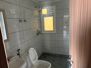 Bathroom in 3 BHK Apartment at Gulshan Botnia, Sector 144 – for Rent