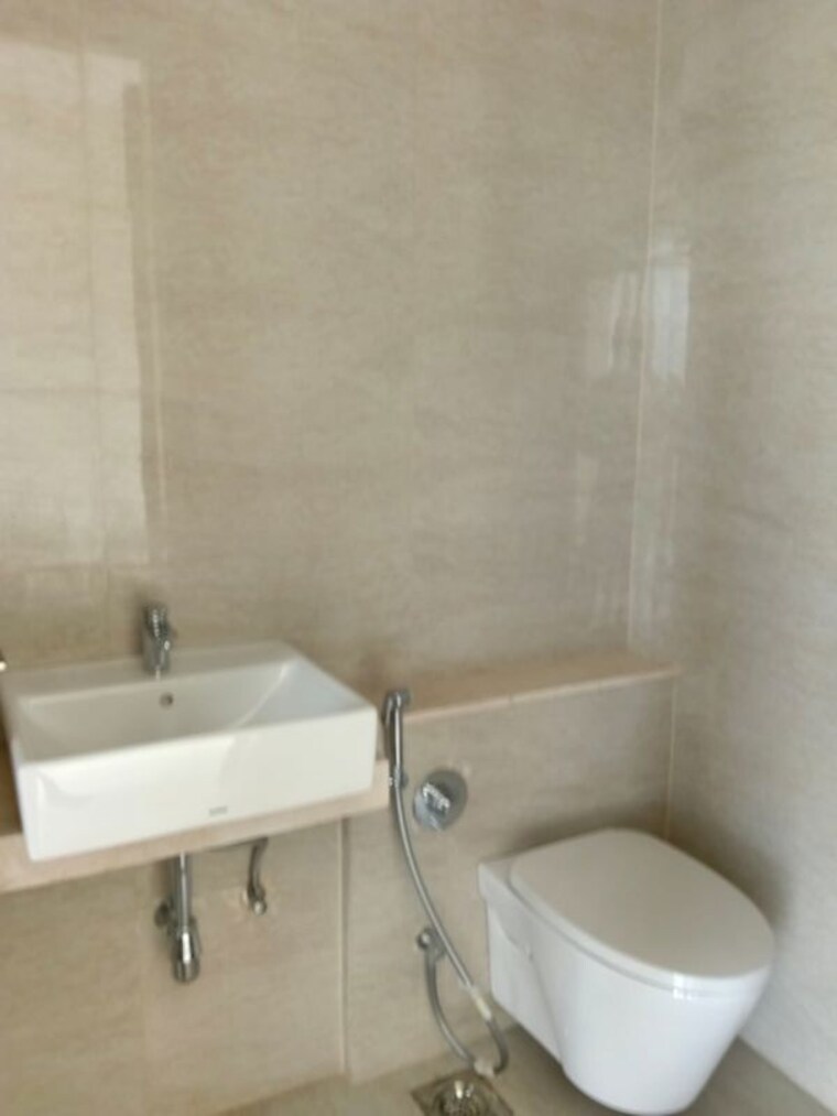 Bathroom, sheth-auris-serenity-tower-3 2 Bedroom 805 Sq.Ft. Apartment In Malad West Mumbai 10560021