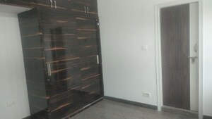 Furnished Amenities in 3 BHK Apartment at Shanthi Nagar – for Rent