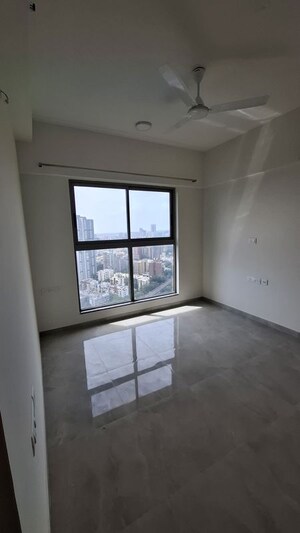 Room in 2 BHK Apartment at Sheth Irene, Malad West – for Sale