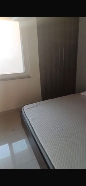 Bedroom in Studio Apartment at Ocean Golden I, Tech Zone 4 Greater Noida – for Rent