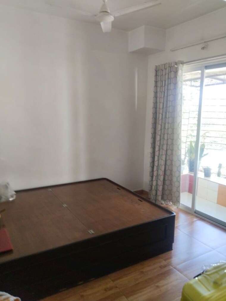 Room, shelter-complex 3 Bedroom 1500 Sq.Ft. Apartment In Kharghar Navi Mumbai 10560037
