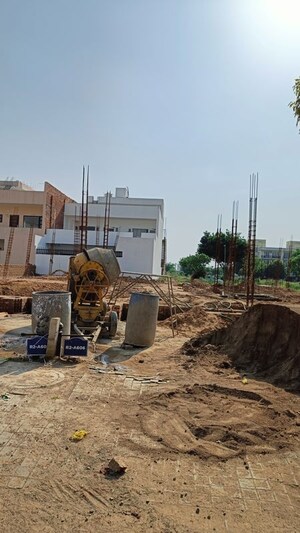  Plot – Exterior View View at North Mullanpur - for Sale