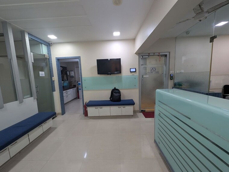 Team Area, prabhadevi Commercial Office Space 2211 Sq.Ft. In Prabhadevi Mumbai 10560051