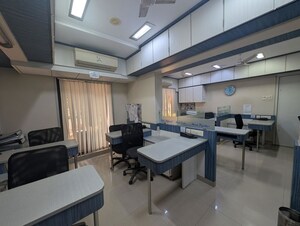 Office Space For Rent in Prabhadevi