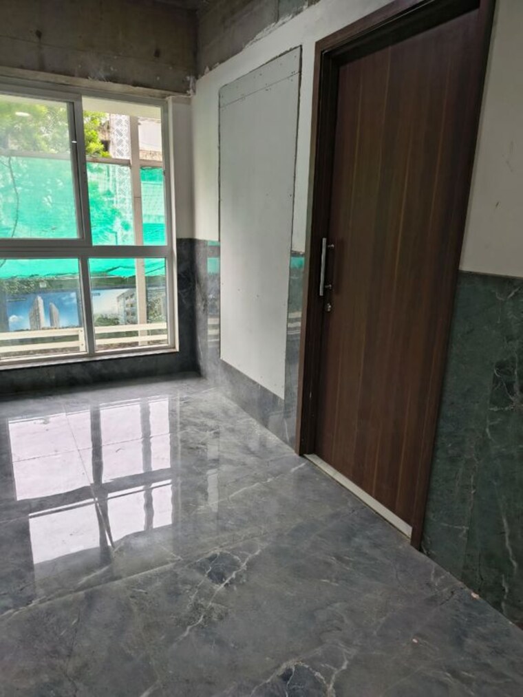 Room, nahur west Commercial Office Space 240 Sq.Ft. In Nahur West Mumbai 10560053