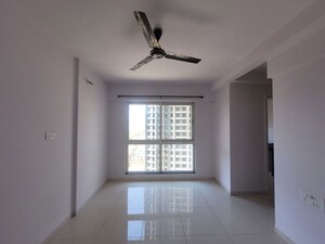 1.5 BHK Apartment For Rent in Godrej Emerald, Ghodbunder Road