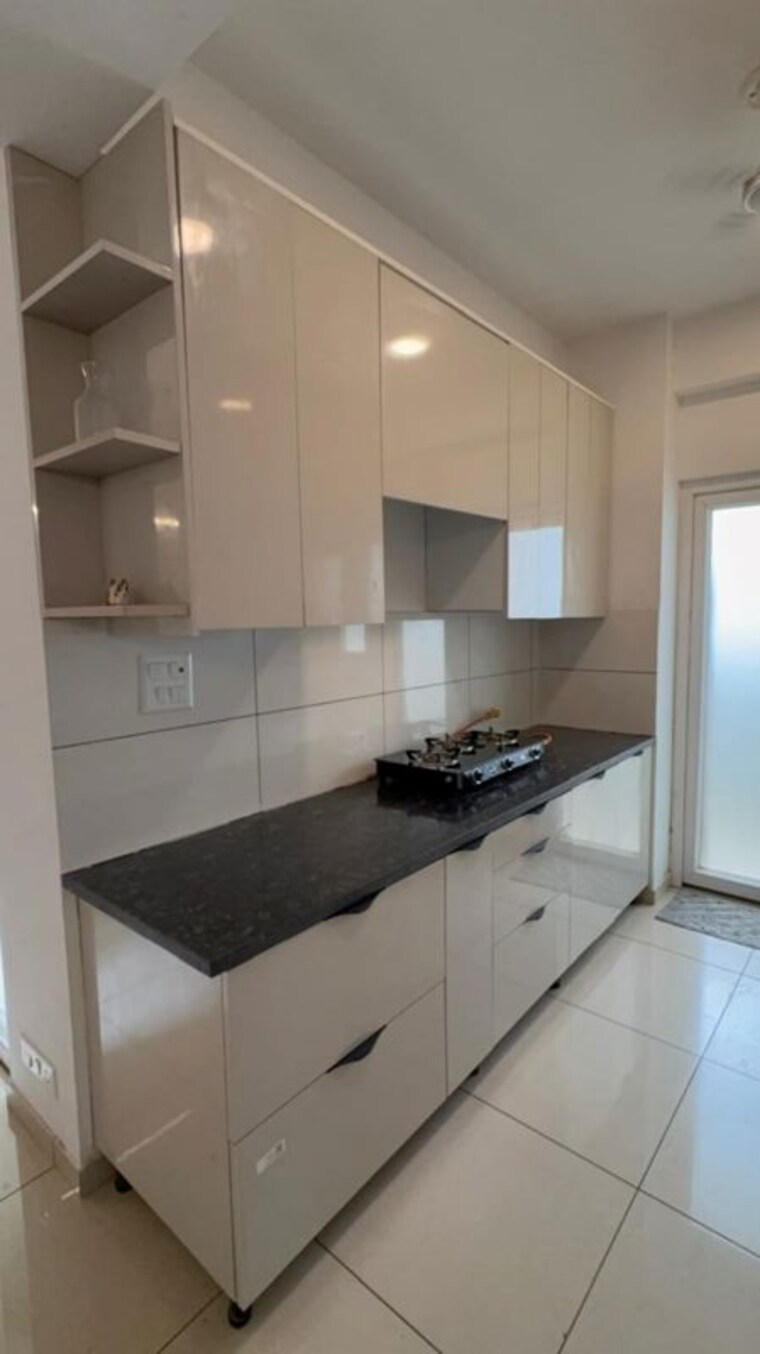 Kitchen, gulshan-botnia 2.5 Bedroom 1160 Sq.Ft. Apartment In Sector 144 Noida 10560049