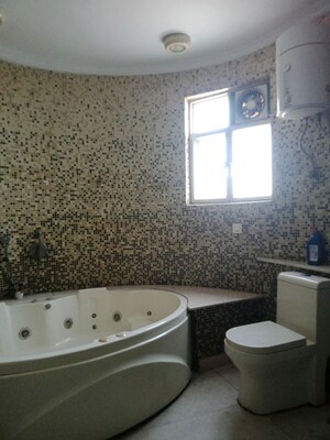 Bathroom in 5 BHK Penthouse at Pearls Gateway Tower, Sector 44 – for Rent