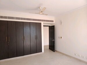 Room in 5 BHK Penthouse at Pearls Gateway Tower, Sector 44 – for Rent