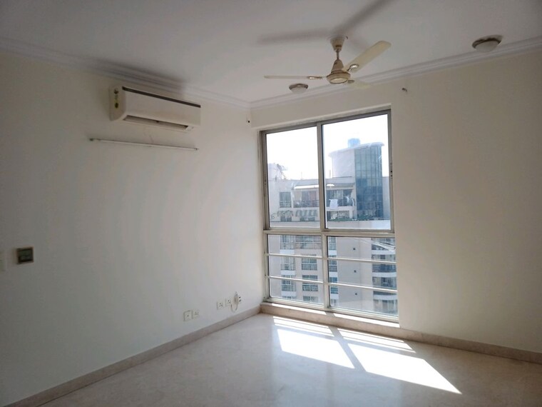 Room, pearls-gateway-tower 5 Bedroom 5200 Sq.Ft. Penthouse In Sector 44 Noida 10560058