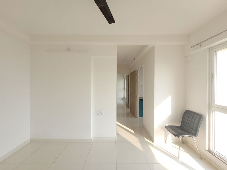 undefined, godrej-emerald 1.5 Bedroom 550 Sq.Ft. Apartment In Ghodbunder Road Thane 10560060