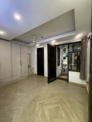 Room in 2 BHK Builder Floor at Kalkaji – for Rent