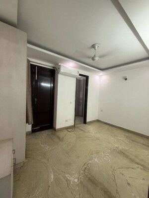 Room in 2 BHK Builder Floor at Kalkaji – for Rent