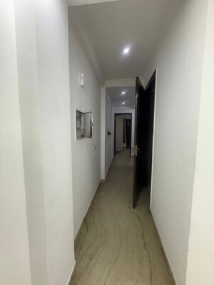 2 BHK Builder Floor – Entrance View at Kalkaji - for Rent