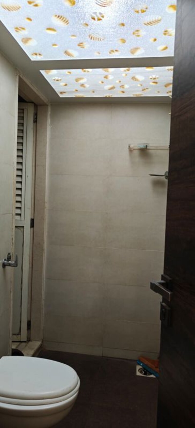 Bathroom, green-square 1 Bedroom 533 Sq.Ft. Apartment In Kasarvadavali Thane 10560084