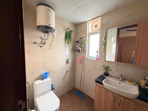 Bathroom in 3 BHK Apartment at M3M Soulitude, Sector 89 – for Rent