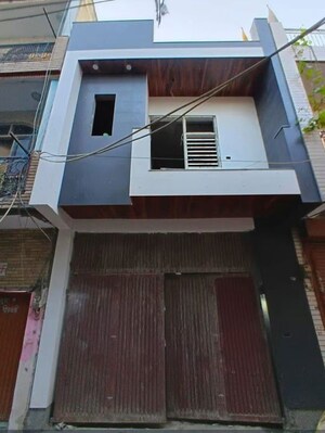 4 BHK Independent House For Sale in Uttam Nagar