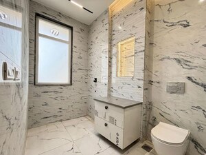 Bathroom in 4 BHK Builder Floor at Uppal Southend, Sector 49 – for Sale