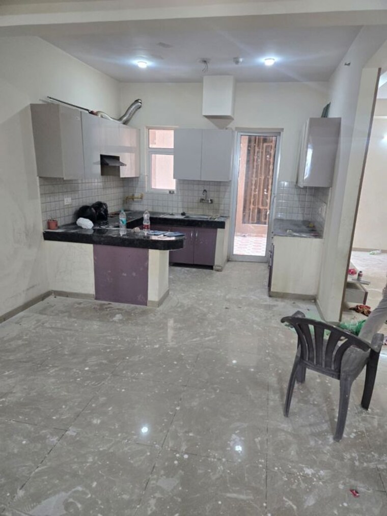 Kitchen, landcraft-golf-links 3.5 Bedroom 2304 Sq.Ft. Apartment In Pandav Nagar Ghaziabad 10560142
