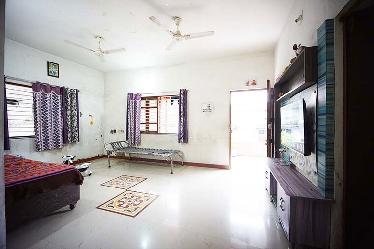 Living Room, naroda 3 Bedroom 280 Sq.Yd. Independent House In Naroda Ahmedabad 10560159