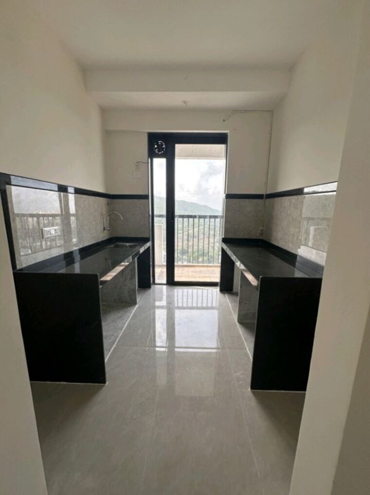 Kitchen, dhamji-shamji-mahavir-spring-tulip-phase-1 2 Bedroom 1200 Sq.Ft. Apartment In Pokhran Road No Two Thane 10560145