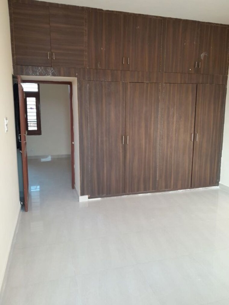Room, sector 125 1 Bedroom 800 Sq.Ft. Apartment In Sector 125 Kharar 10560167