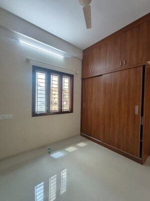 Room in 1 BHK Builder Floor at Hsr Layout – for Rent