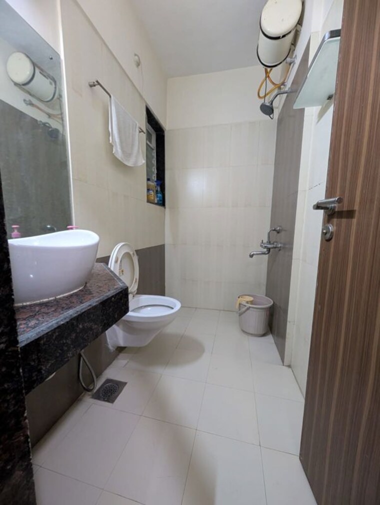 Bathroom, rustomjee-urbania-acura 2 Bedroom 660 Sq.Ft. Apartment In Thane West Thane 10560147