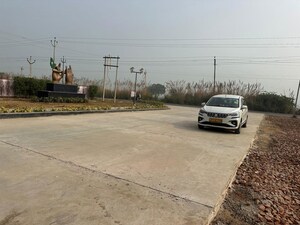   Plot at Chhata – for Sale