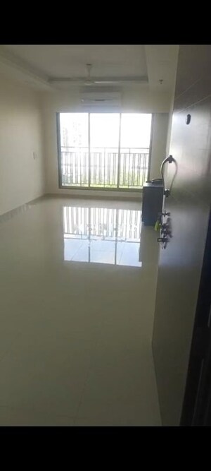 2 BHK Apartment For Rent in Bini Winspace Amelio, Andheri West