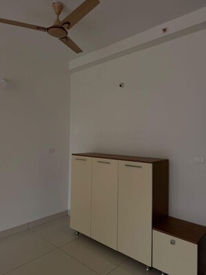 Room in 3 BHK Apartment at Avalon Park At The Prestige City, Sarjapur Road – for Rent