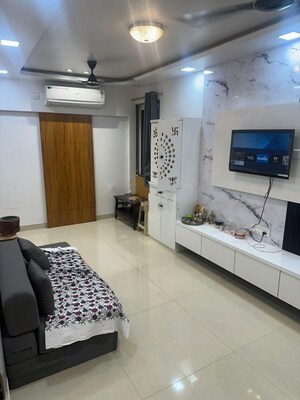 Team Area in 2 BHK Apartment at Prescon Midtown Bay, Mahim West – for Rent